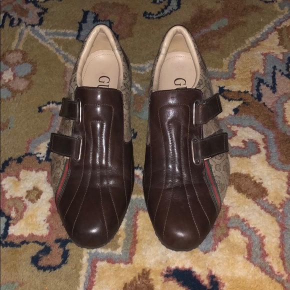 Guess Shoes - Picture 1 of 4
